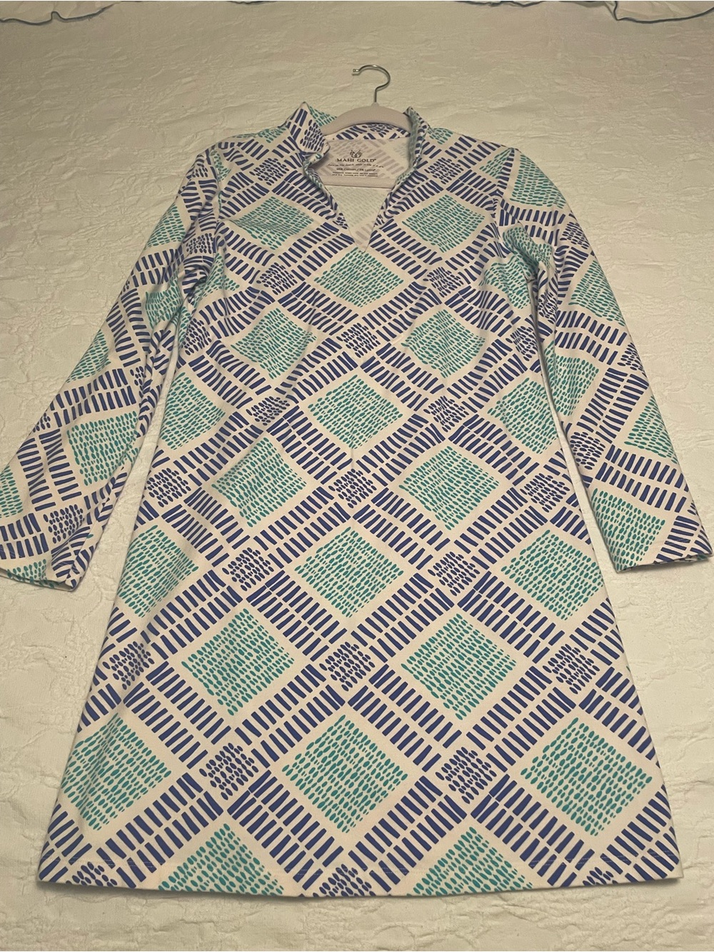 Mahi Gold Geometric Print Shift Dress – Medium